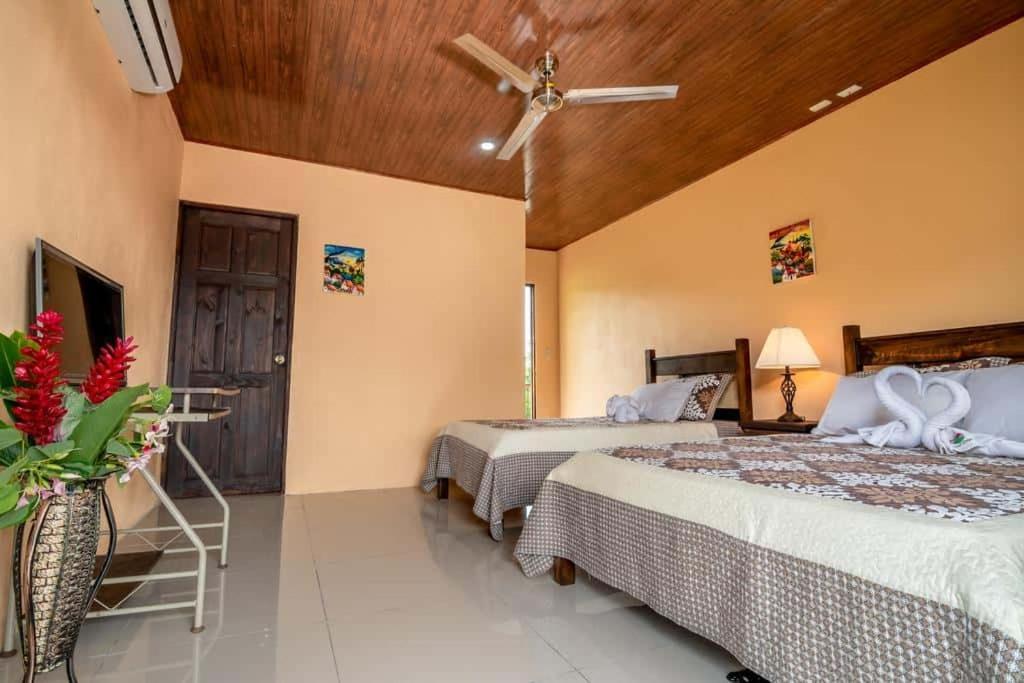 Aunty Arenal Lodge La Fortuna Ngoại thất bức ảnh